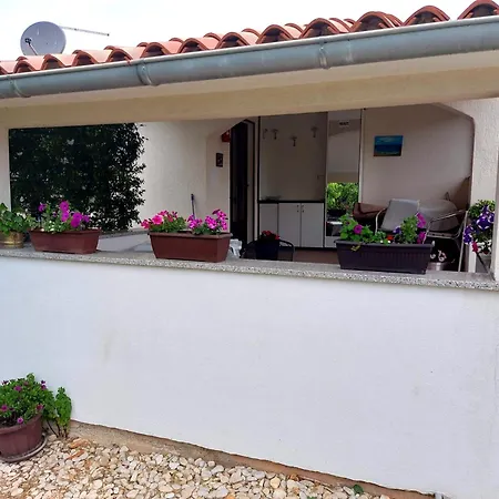 בית נופש House Angelina