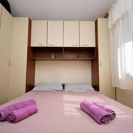 House Angelina Pula