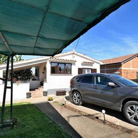 House Angelina Pula