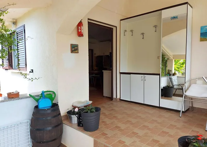 House Angelina Pola